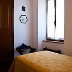 La Malcontenta E Il Lupo *