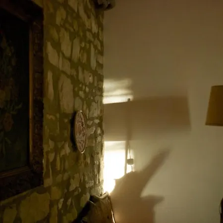 La Malcontenta E Il Lupo *