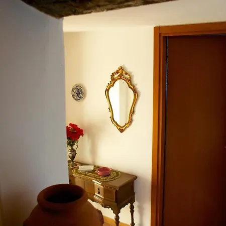 Vila La Malcontenta E Il Lupo Todi