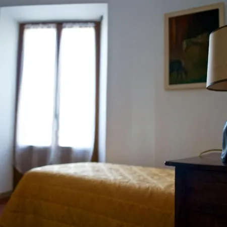 La Malcontenta E Il Lupo