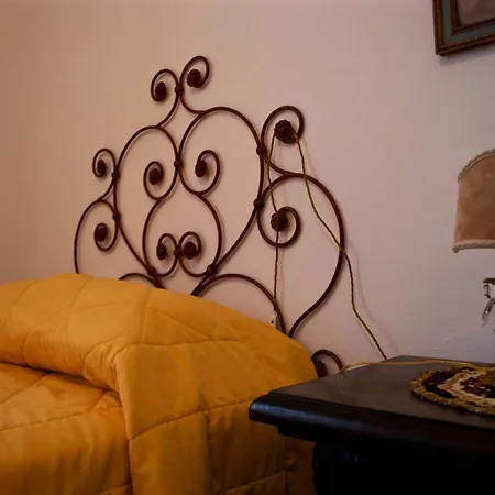 ヴィラ La Malcontenta E Il Lupo トーディ