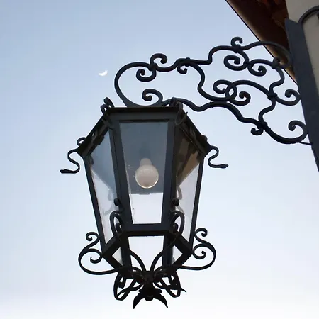 La Malcontenta E Il Lupo * 托迪